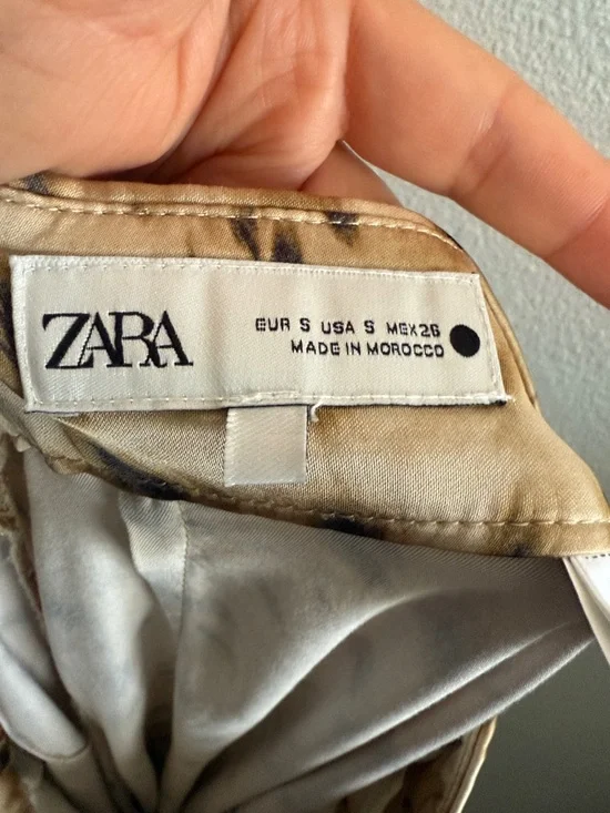 ZARA Satin Animal Print Wide Leg Pants High Waist Slit Hem Size S - Picture 10 of 11